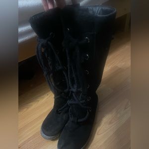 size 8 Black lace up boots